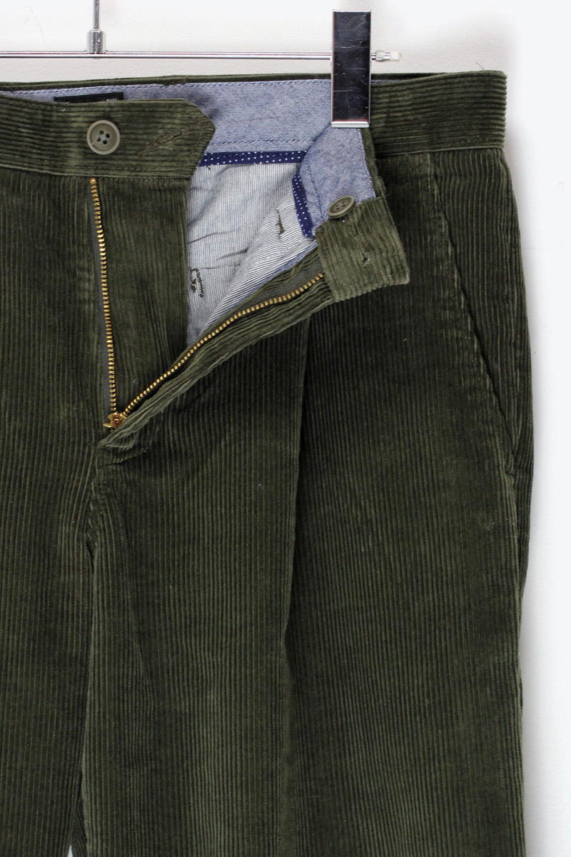 TUCK CORDUROY PANTS / OLIVE [SIZE: W31 x L30 USED]