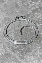 画像をギャラリービューアに読み込む, 925 SILVER SNAKE CHAIN NECKLACE / SILVER [SIZE: ONE SIZE USED]
