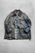 画像をギャラリービューアに読み込む, MADE IN ENGLAND CLASSIC BEAUFORT OIL WAXED JACKET / KHAKI [SIZE:L相当 USED]
