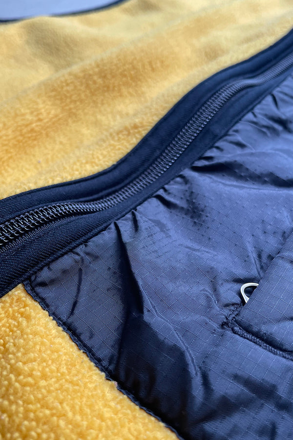 Y2K EARLY 00'S FLEECE VEST / YELLOW [SIZE: M USED]