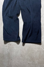 画像をギャラリービューアに読み込む, 90&#39;S TUCK CORDUROY PANTS / NAVY [SIZE: 32 USED]
