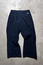 画像をギャラリービューアに読み込む, 90&#39;S TUCK CORDUROY PANTS / NAVY [SIZE: 32 USED]
