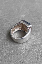 画像をギャラリービューアに読み込む, MADE IN ITALY 925 SILVER RING W/RED STONE / SILVER [SIZE: 15.5号相当 USED]
