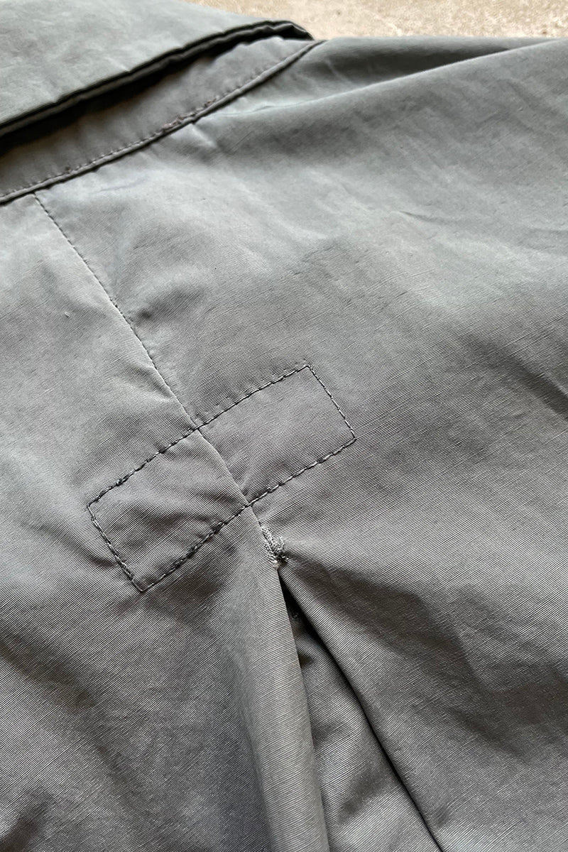 ZIP NYLON JACKET / GRAY [SIZE: M USED]