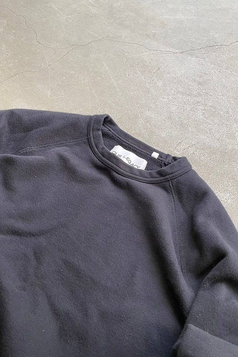 BLACK LOOP SWEATSHIRT / BLACK [SIZE: 48 USED]