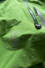 画像をギャラリービューアに読み込む, Y2K EARLY 00&#39;S GORE-TEX NYLON JACKET / GREEN [SIZE: M USED]

