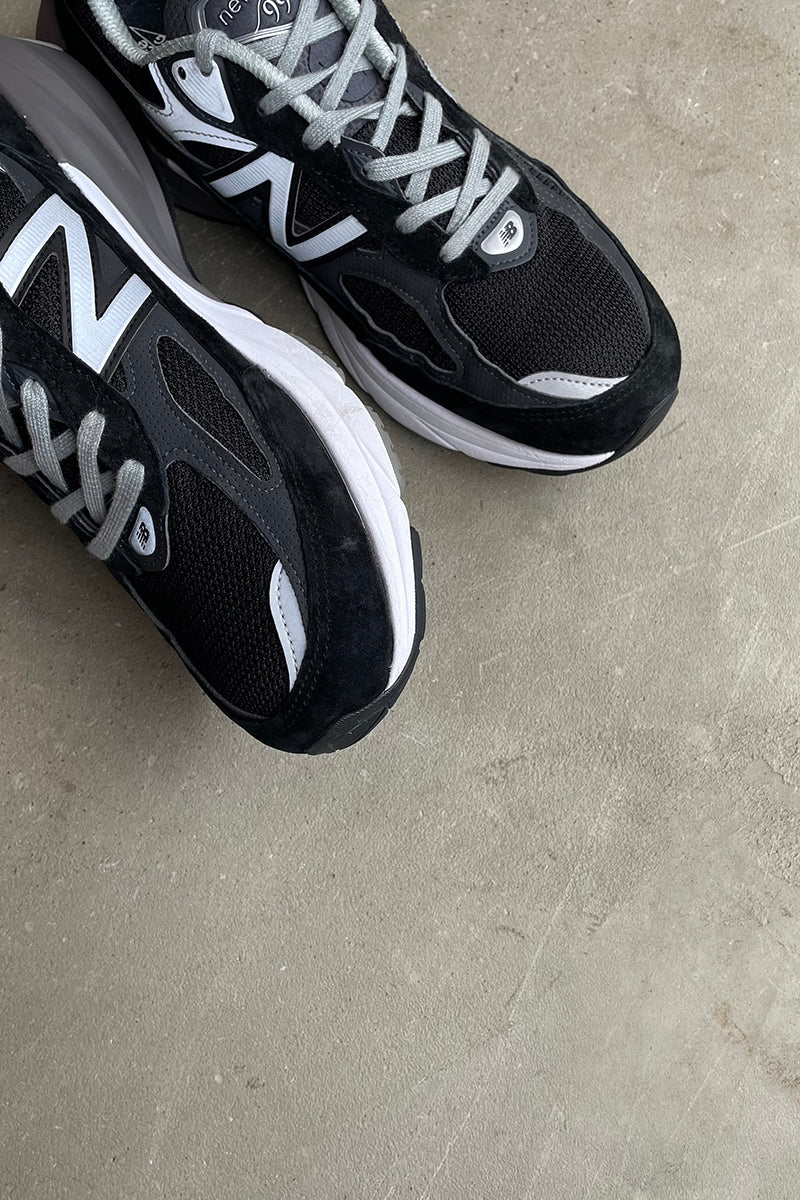 MADE IN USA 990 V6 / BLACK [SIZE: US9.5 (equivalent to 27.5cm) USED]