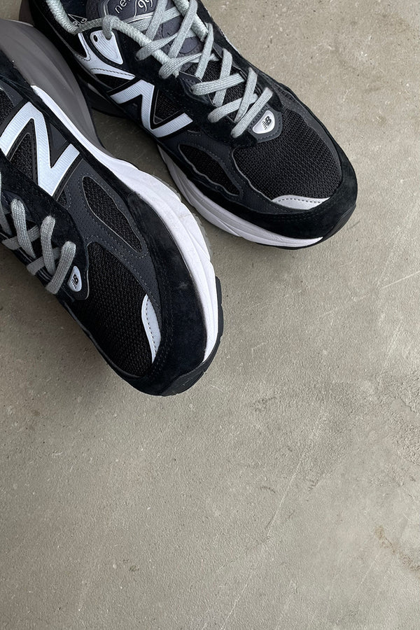 MADE IN USA 990 V6 / BLACK [SIZE: US9.5 (equivalent to 27.5cm) USED]