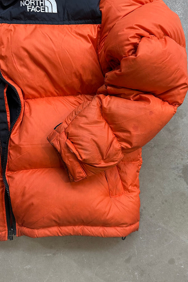 700FILL NUPTSE DOWN JACKET / ORANGE USA企画品 [SIZE: L USED]