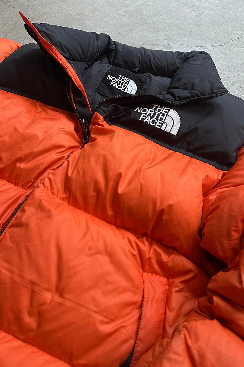 700FILL NUPTSE DOWN JACKET / ORANGE USA企画品 [SIZE: L USED]