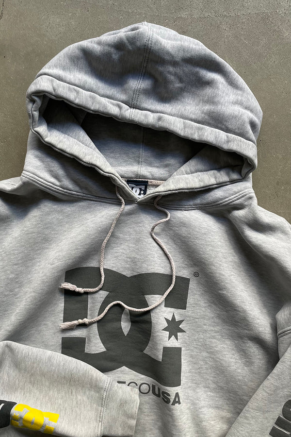 90'S LOGO SWEAT HOODIE / GRAY [SIZE: XL USED]