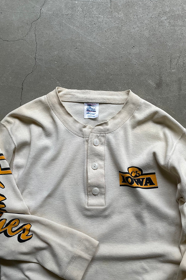 MADE IN USA 80'S L/S HENLEY NECK IOWA COLLEGE T-SHIRT / BEIGE [SIZE: M USED]