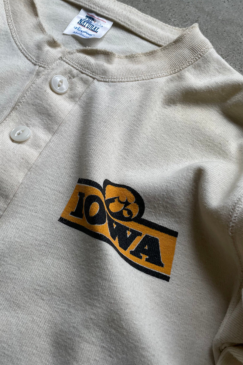MADE IN USA 80'S L/S HENLEY NECK IOWA COLLEGE T-SHIRT / BEIGE [SIZE: M USED]
