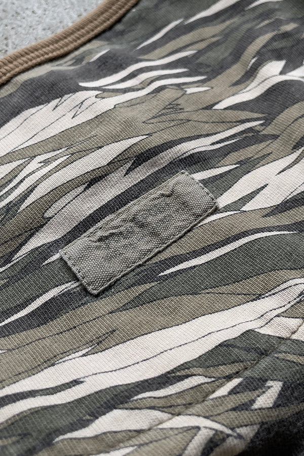 90'S LEAF CAMO TANK TOP / KHAKI [SIZE: S USED]