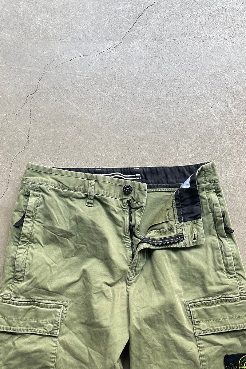 22SS BERMUDA CARGO SHORT PANTS / OLIVE [SIZE: 30 USED]