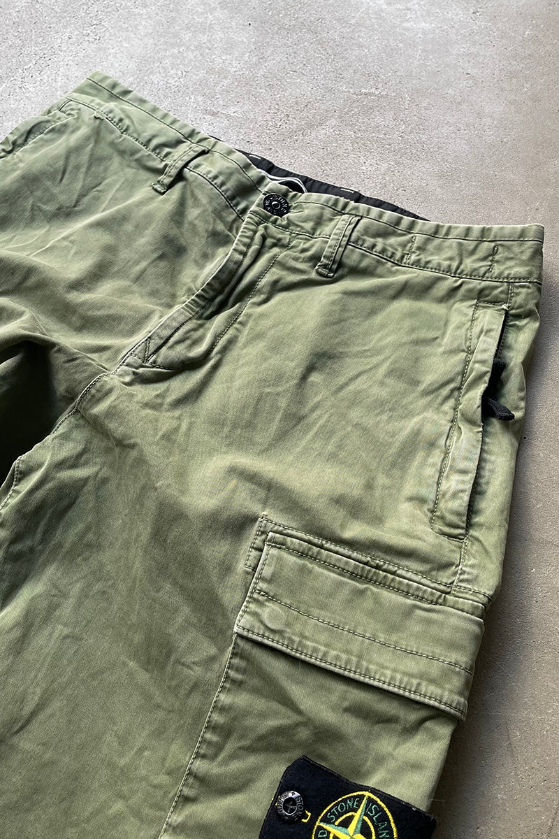 22SS BERMUDA CARGO SHORT PANTS / OLIVE [SIZE: 30 USED]