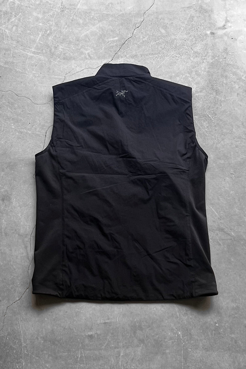 ATOM LT VEST / BLACK [SIZE: L USED]