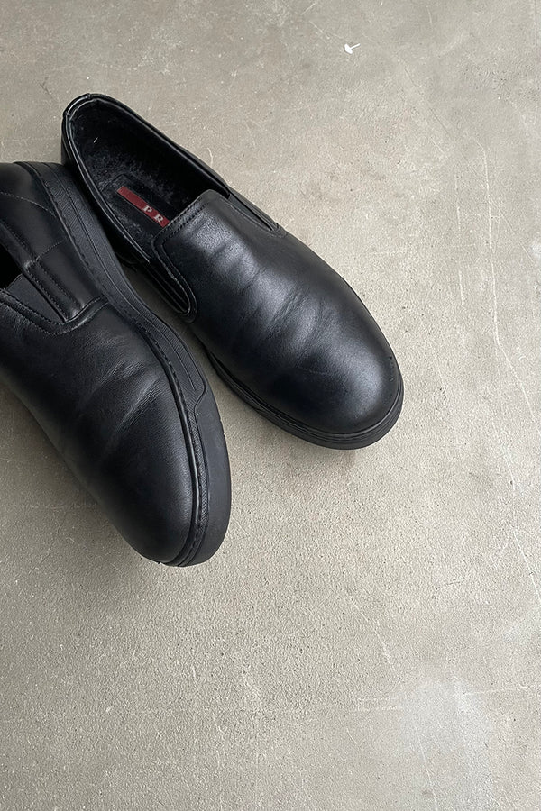 MADE IN ITALY SLIP-ON LEATHER SNEAKERS / BLACK [SIZE: US8.5 (26.5cm相当) USED]