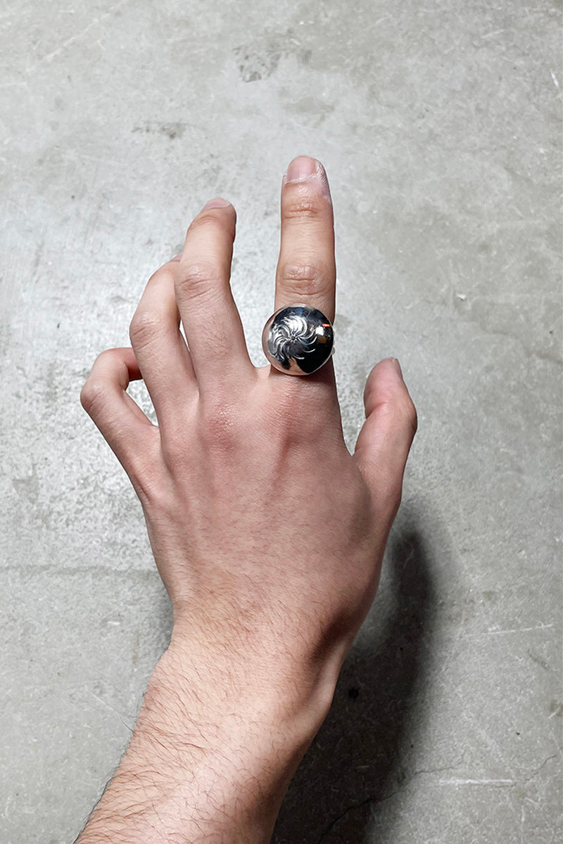 925 SILVER RING/ SILVER [SIZE: Equivalent to JP 11.5 USED]