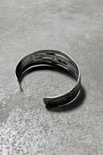 画像をギャラリービューアに読み込む, NAVAJO CROSS ARROW BANGLE / SILVER [SIZE: ONE SIZE USED]
