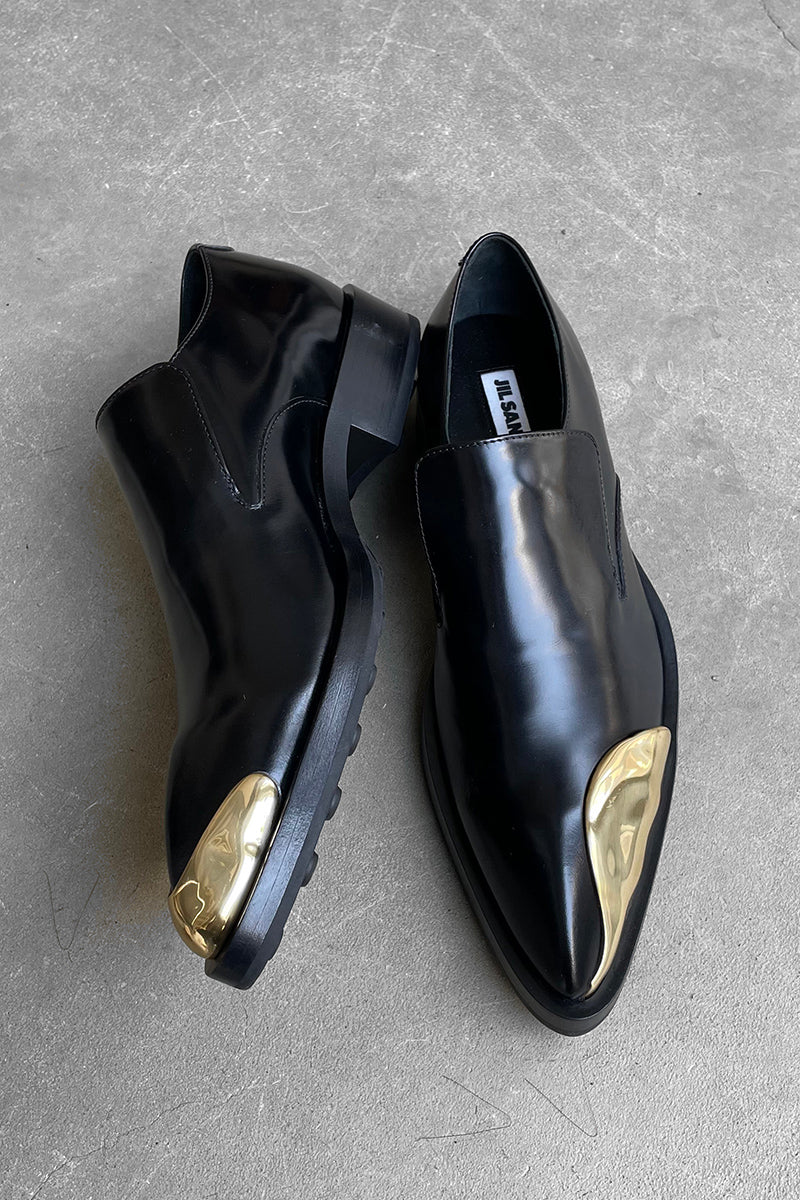 MADE IN ITALY 22AW METAL CAP POINTED TOE LOAFERS / BLACK [SIZE: 40 (25.0cm相当) NOS/DEADSTOCK]