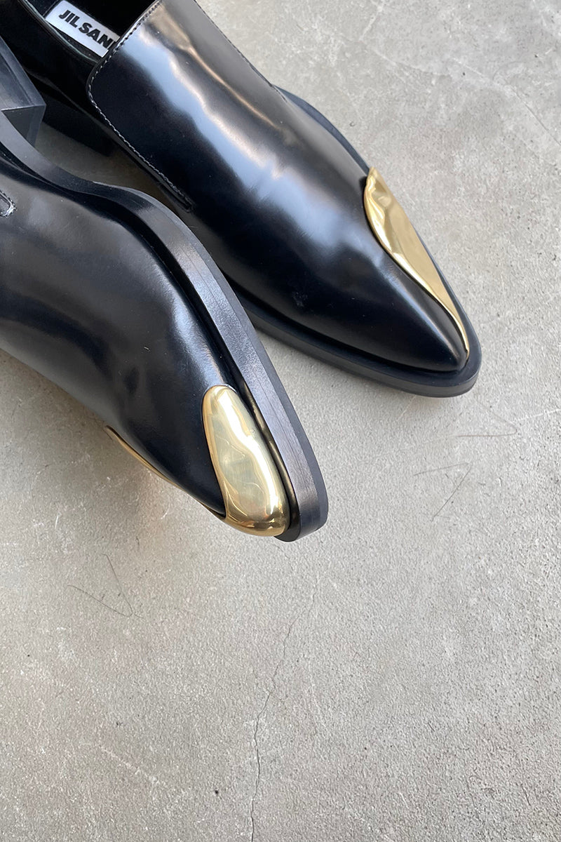 MADE IN ITALY 22AW METAL CAP POINTED TOE LOAFERS / BLACK [SIZE: 40 (25.0cm相当) NOS/DEADSTOCK]