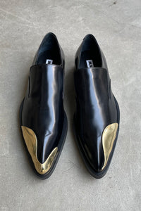 MADE IN ITALY 22AW METAL CAP POINTED TOE LOAFERS / BLACK [SIZE: 40 (25.0cm相当) NOS/DEADSTOCK]