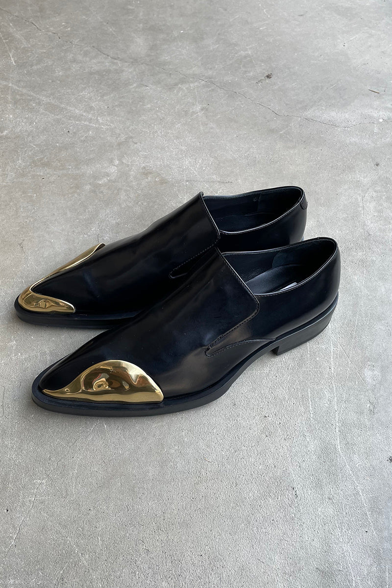 MADE IN ITALY 22AW METAL CAP POINTED TOE LOAFERS / BLACK [SIZE: 40 (25.0cm相当) NOS/DEADSTOCK]