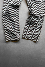 画像をギャラリービューアに読み込む, WAVE PATTERN DENIM PANTS / BLUE [SIZE: 28 USED]
