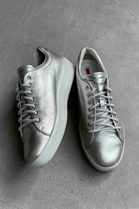 LOW CUT SNEAKERS / SILVER [SIZE: 39 (24.5cm相当) USED]