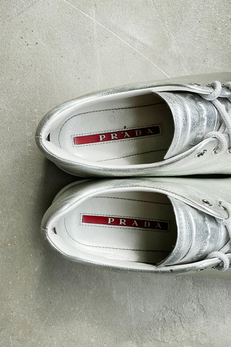 LOW CUT SNEAKERS / SILVER [SIZE: 39 (equivalent to 24.5cm) USED]
