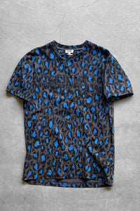 LOGO LEOPARD T-SHIRT / CHARCOAL [SIZE: XS USED]