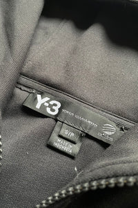 ZIP UP HOODED JACKET / BLACK [SIZE: S USED]