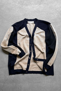MADE IN ITALY TWO TONE SWITCHING CARDIGAN  / BEIGE/BLACK [SIZE: 50 USED]