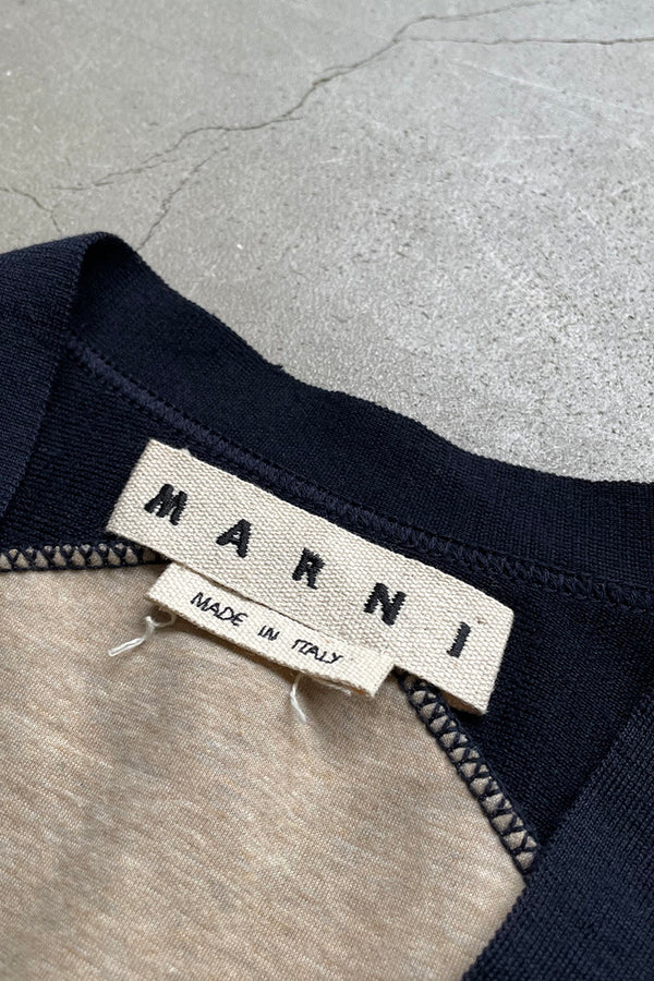 MADE IN ITALY TWO-TONE SWITCHING CARDIGAN / BEIGE/BLACK [SIZE: 50 USED]