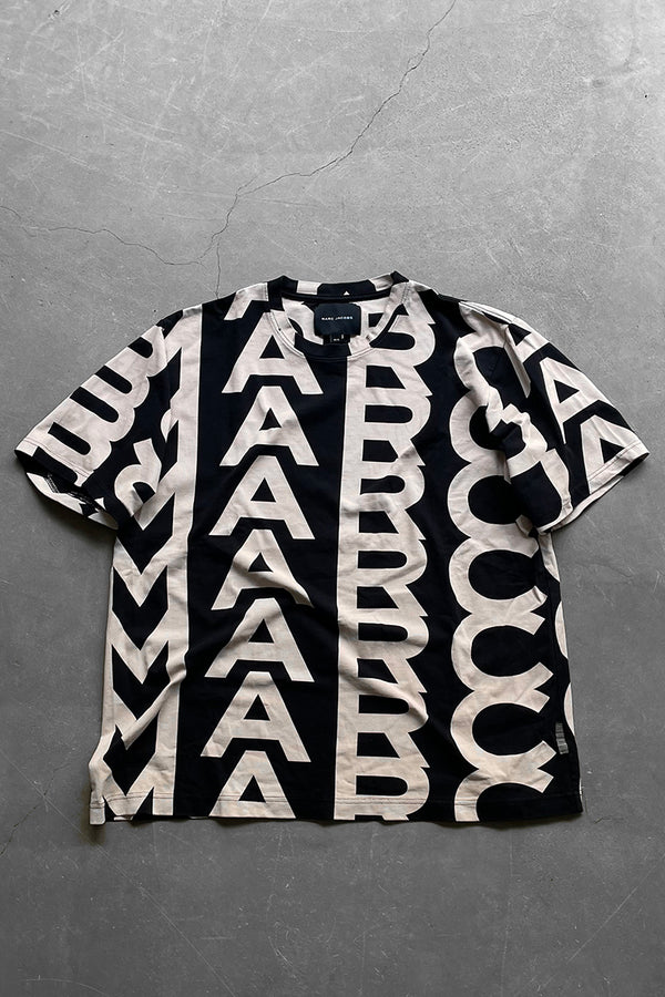 MONOGRAM PATTERN T-SHIRT / BLACK [SIZE: OS USED]