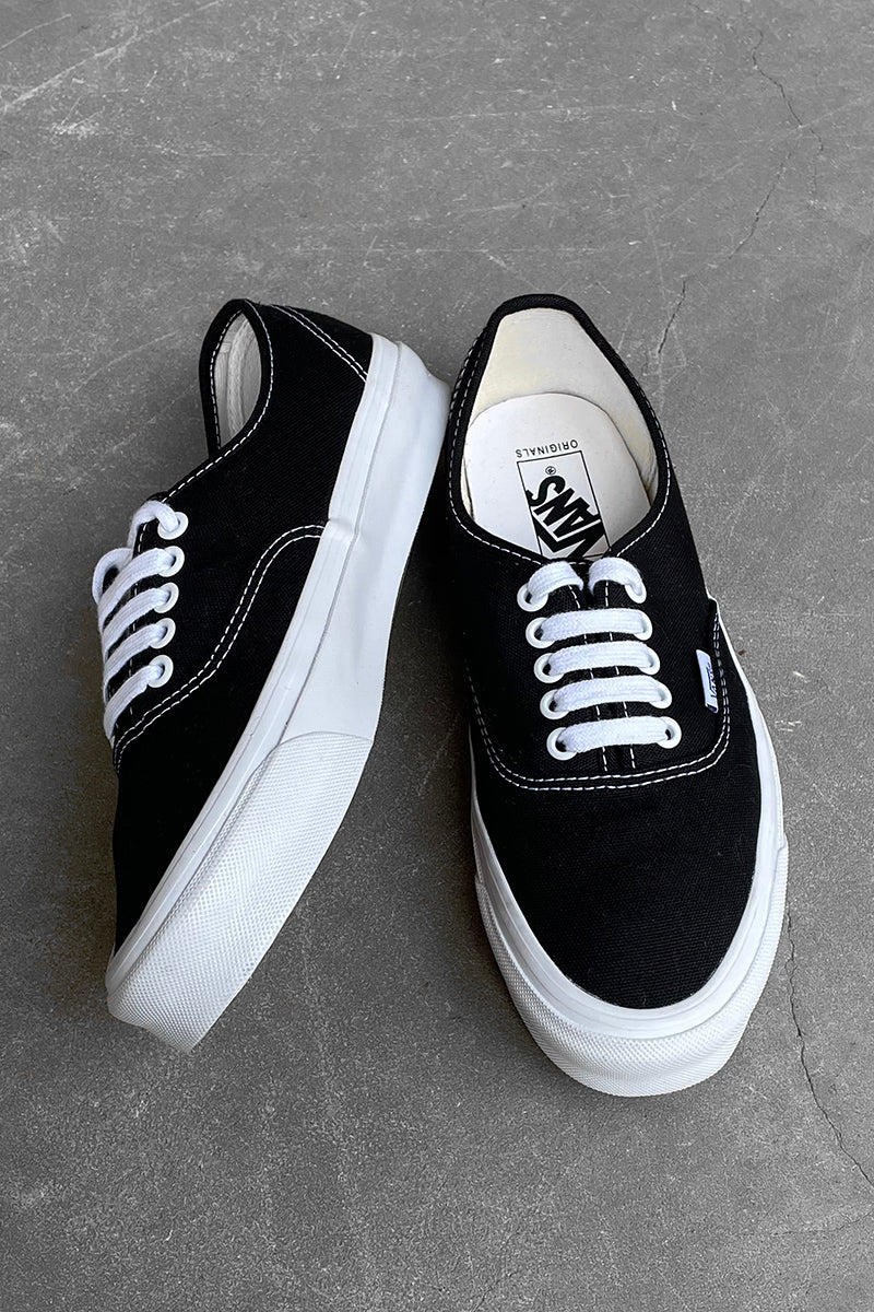 OG AUTHENTIC LX USA企画品 / BLACK/TRUE WHITE[SIZE: US8.0 (26.0cm相当) NOS/DEADSTOCK]