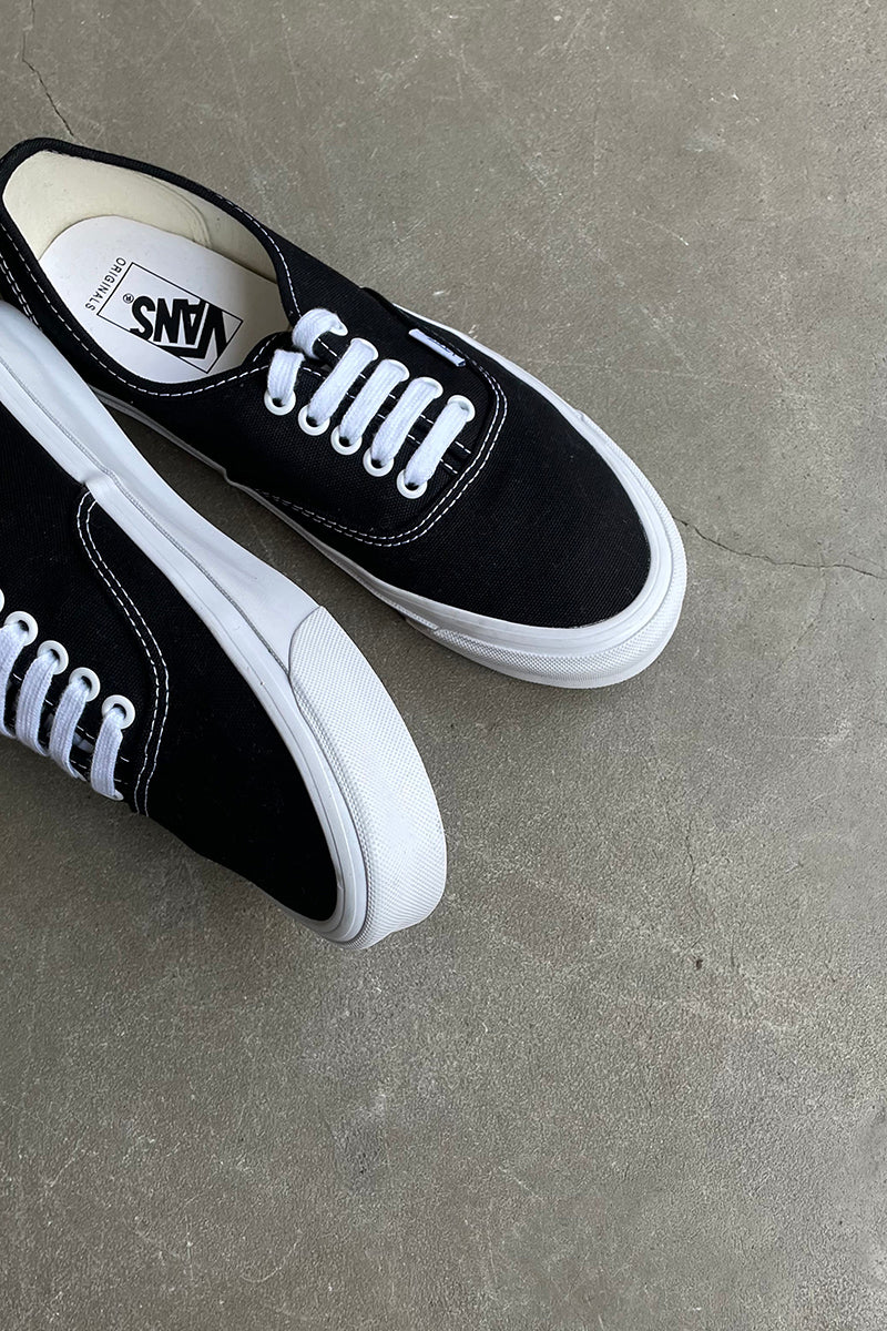 OG AUTHENTIC LX USA企画品 / BLACK/TRUE WHITE[SIZE: US8.0 (26.0cm相当) NOS/DEADSTOCK]