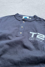 画像をギャラリービューアに読み込む, MADE IN USA TERMINATOR2 HENLY NECK MOVIE T-SHIRT / BLACK [SIZE: S USED]
