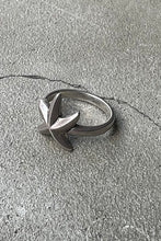画像をギャラリービューアに読み込む, 925 SILVER RING / SILVER [SIZE: 16号相当 USED]
