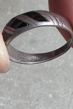 画像をギャラリービューアに読み込む, 925 SILVER RING W/ONYX / SILVER [SIZE: 15号相当 USED]

