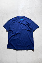 画像をギャラリービューアに読み込む, Y2K EARLY 00&#39;S SEX AND THE CITY TV T-SHIRT / NAVY [SIZE: XL USED]
