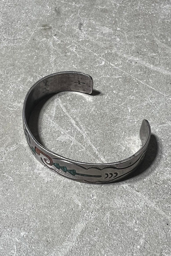 NAVAJO SILVER BRACELET W/STONES CHIP INLAY/ SILVER [SIZE: ONE SIZE USED]