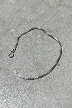 画像をギャラリービューアに読み込む, MADE IN ITALY 925 SILVER VENETIAN LINK BRACELET [SIZE: ONE SIZE USED]
