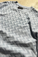 画像をギャラリービューアに読み込む, 22&#39;S CHEVRON PATTERN T-SHIRT / BLUE [SIZE: M USED]
