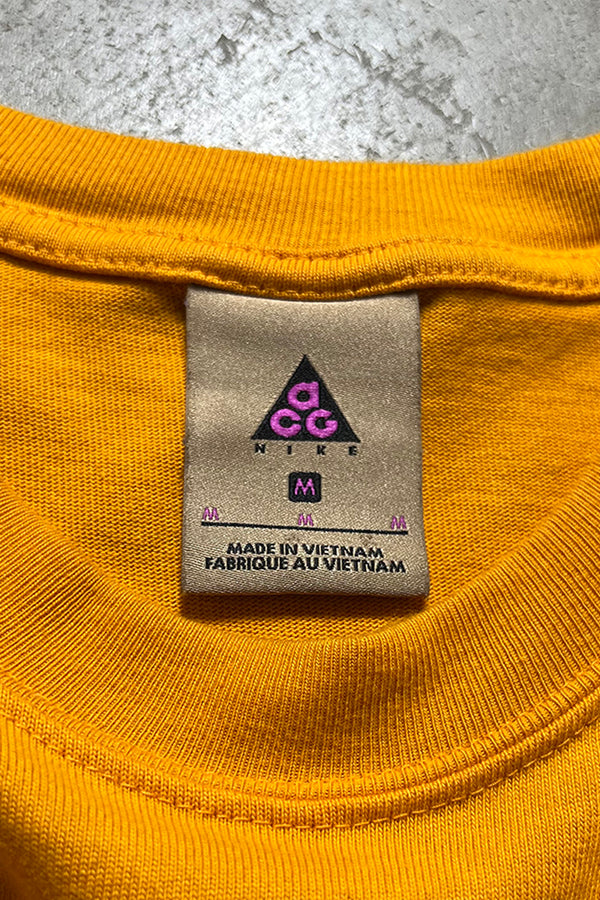 ONE POINT LOGO T-SHIRT / YELLOW [SIZE: M USED]