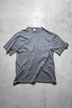 画像をギャラリービューアに読み込む, MADE IN USA 80&#39;S LOGO POCKET T-SHIRT / GRAY [SIZE: L USED]
