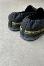 画像をギャラリービューアに読み込む, SILP-ON SNEAKERS / BLACK [SIZE: US8.0(26.0cm相当) USED]
