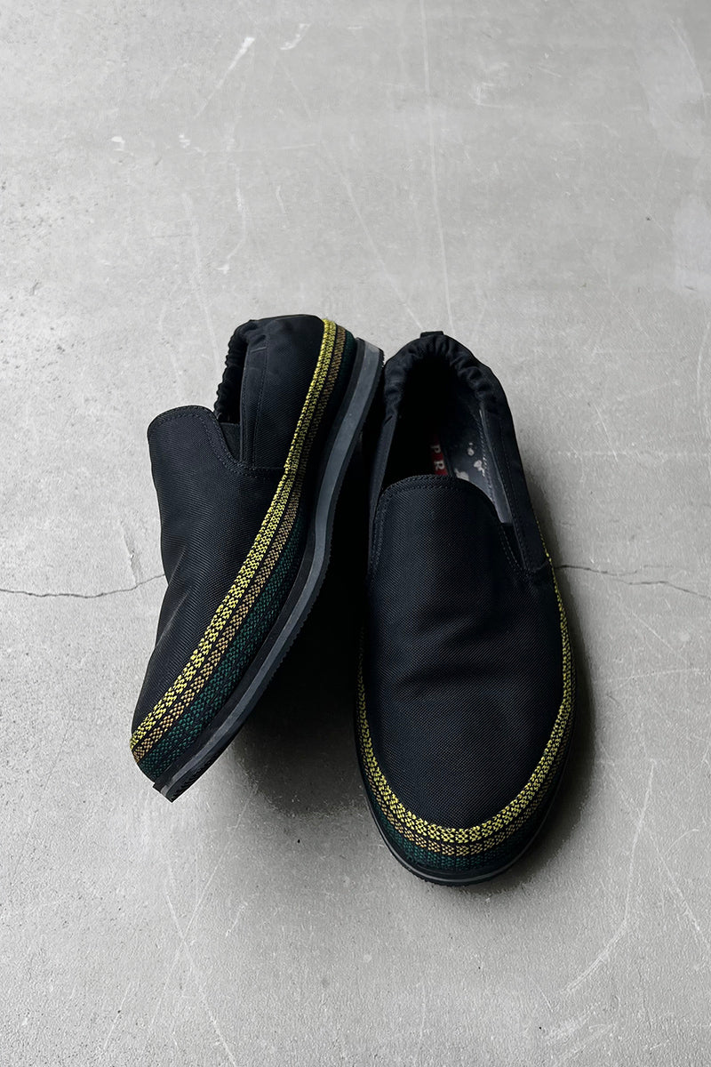 SILP-ON SNEAKERS / BLACK [SIZE: US8.0(26.0cm相当) USED]