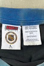 画像をギャラリービューアに読み込む, 90&#39;S NHL TAMPA BAY LIGHTNING V-NECK HOCKEY T-SHIRT / BLACK [SIZE: L USED]
